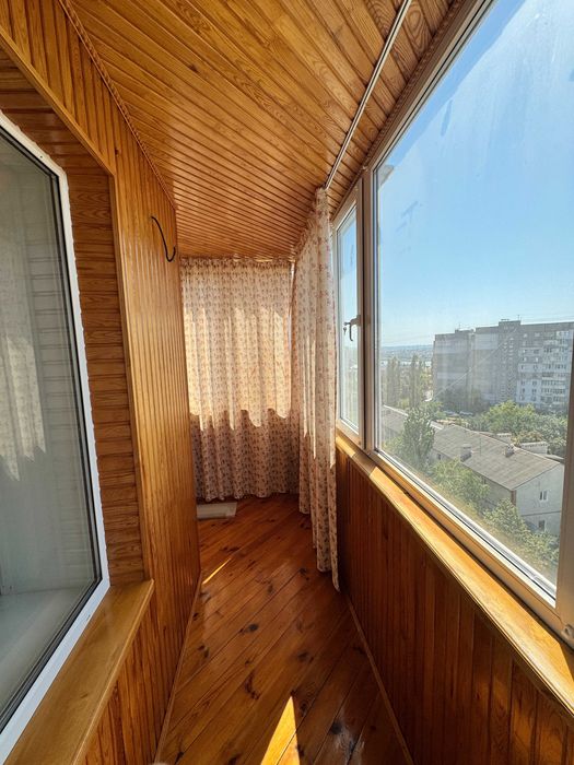 Продаж 2-кімнатної крупногабаритної квартири, цегляний будинок