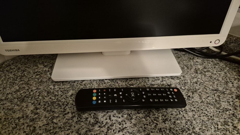 Televisão LED Toshiba (22 polegadas )