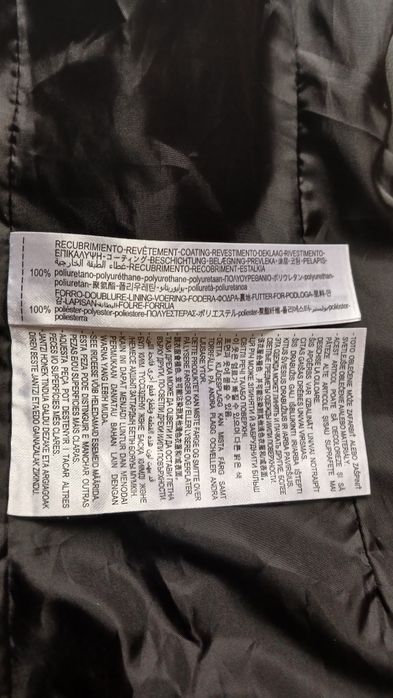 Стильна чорна жіноча куртка Zara зі штучної шкіри