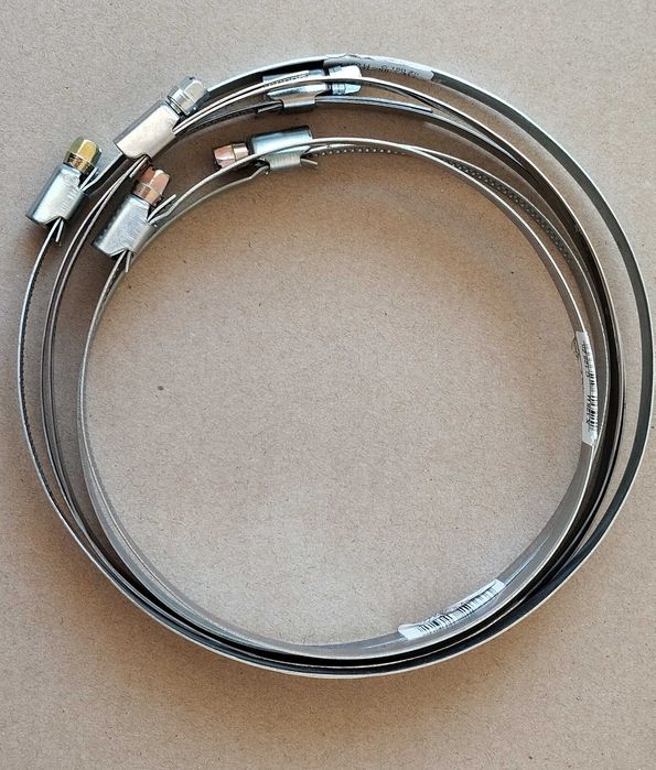 Хомути  для монтажу елементів вентиляції 4 шт за 160 грн