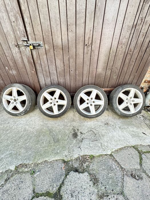 Alufelgi 17" 5x112 VW Golf V VI Jetta Touran Caddy + Opony 215/45R17