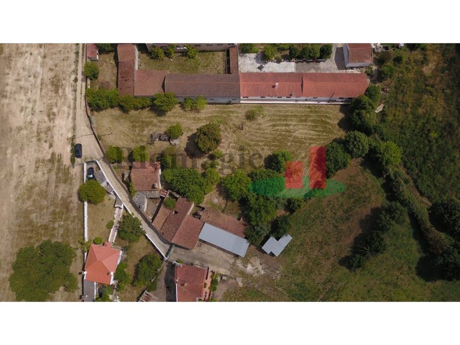 Moradia com Projeto em Rio Maior***RIOMAGIC***