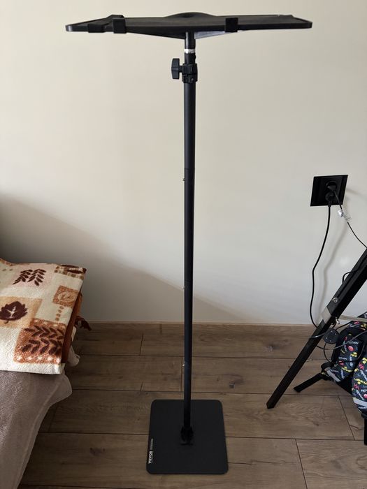 Stojak pod projektor „VEVOR”