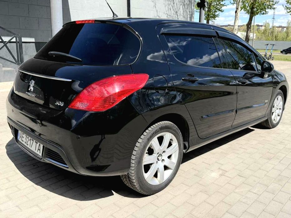 2012 нефарб Peugeot 308 АКП