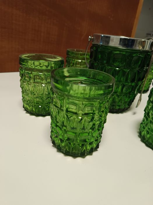 Conjunto Copos Vintage com recipiente para gelo