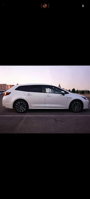 Vendo Toyota Corolla Touring Sports Hybrid 2019 — photo 4