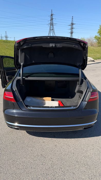 Audi A8 4.0 бензин 2014