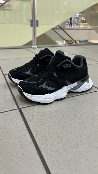 Стильні підліткові кросівки | Розміри 36–41, сірі, чорні