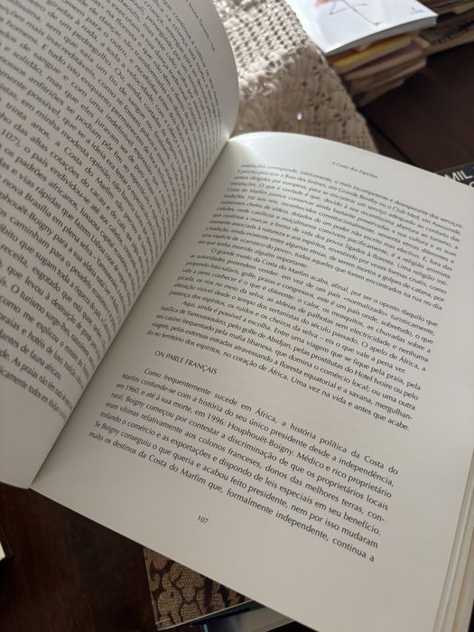 Livro Sul Viagens de M. Sousa Tavares