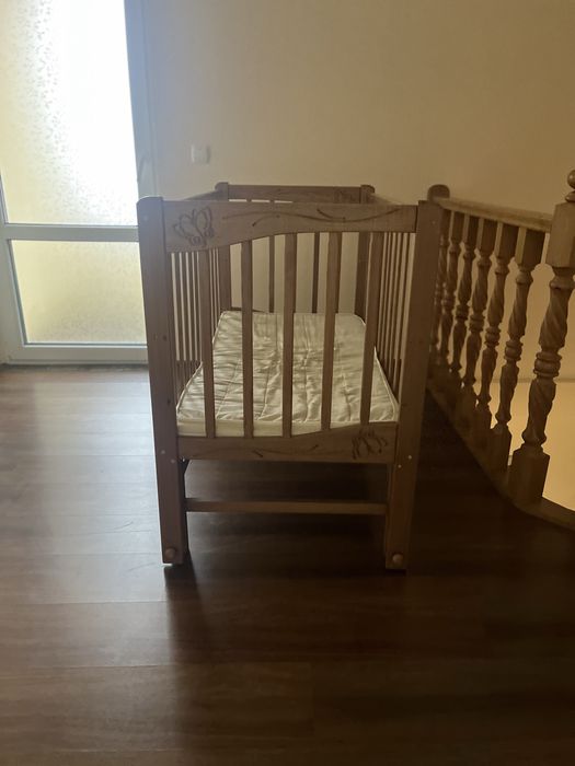 Ліжечко для новогародженого
