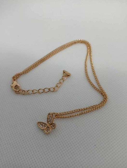 Złoty naszyjnik wisiorek motyl