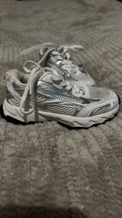 Кросівки дитячі Zara б/у