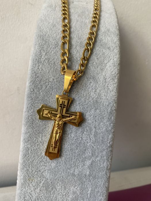 Fio de homem dourado