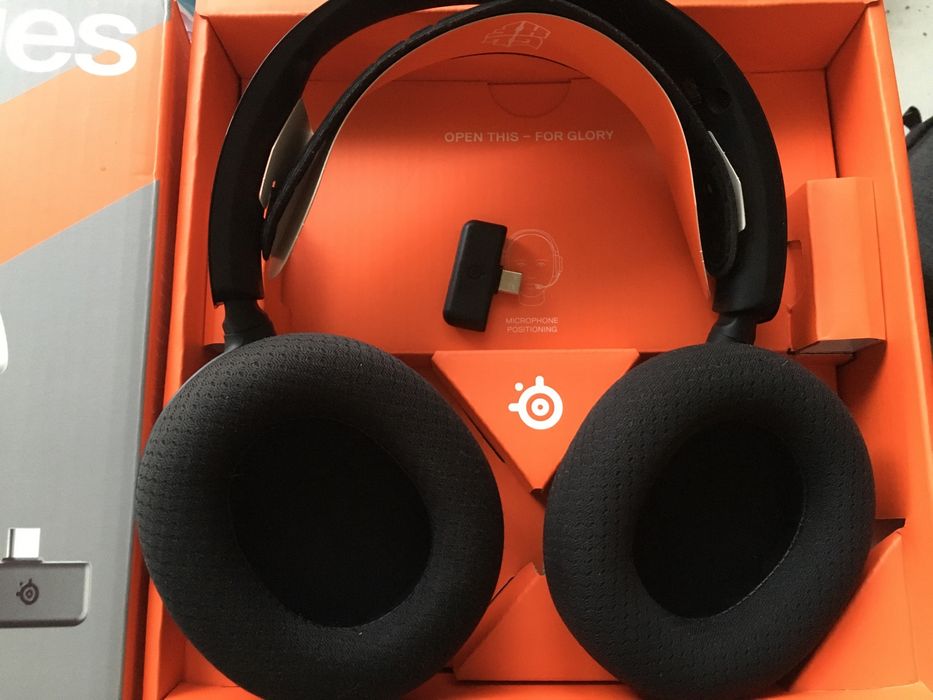 Steelseries Arctis Nova 7