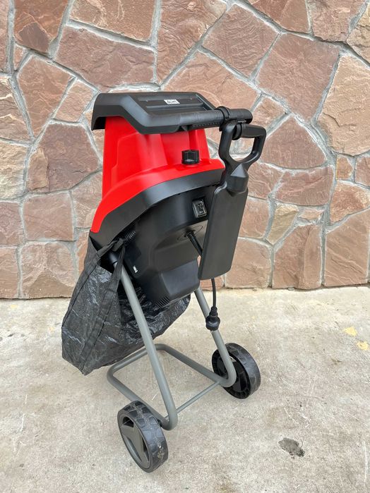 Садовий подрібнювач Einhell GC-KS 2540 ножовий бу із Німеччини