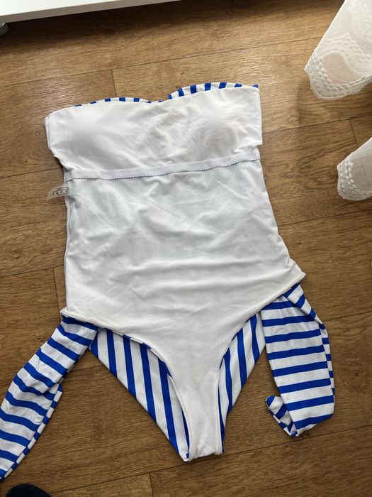 Суцільний якісний спільний злитний купальник бандо у смужку