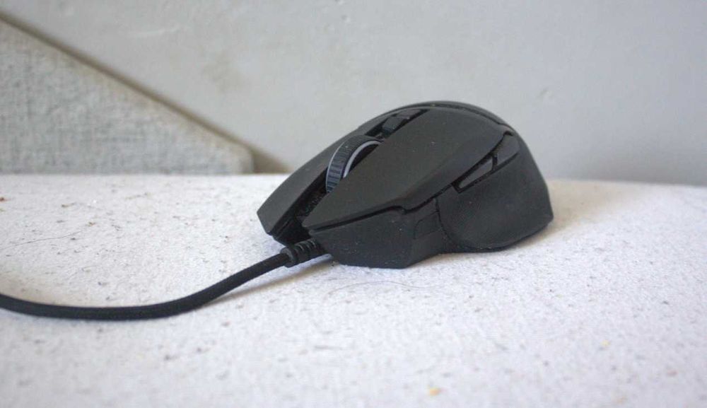 Myszka RAZER Basilisk V2