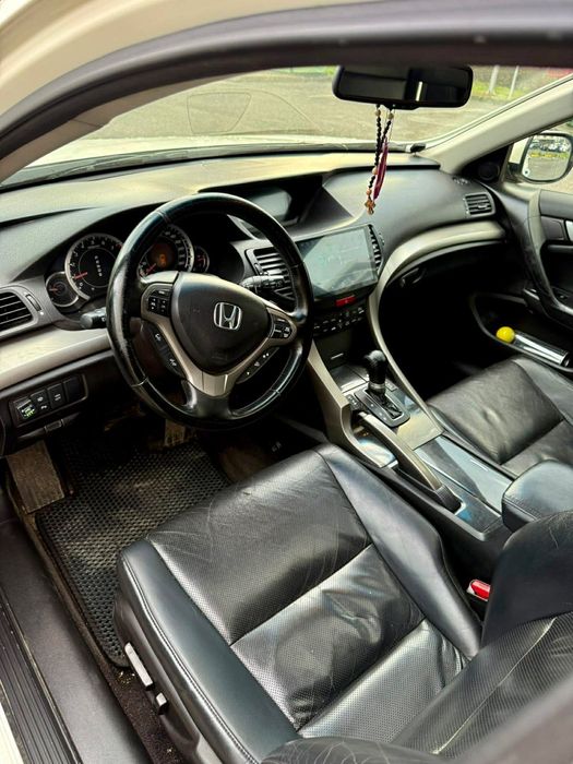 Продам гарний та надійний автомобіль