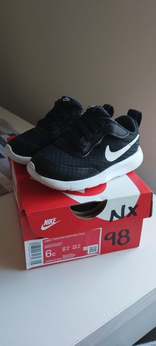 Ténis Nike tamanho 22