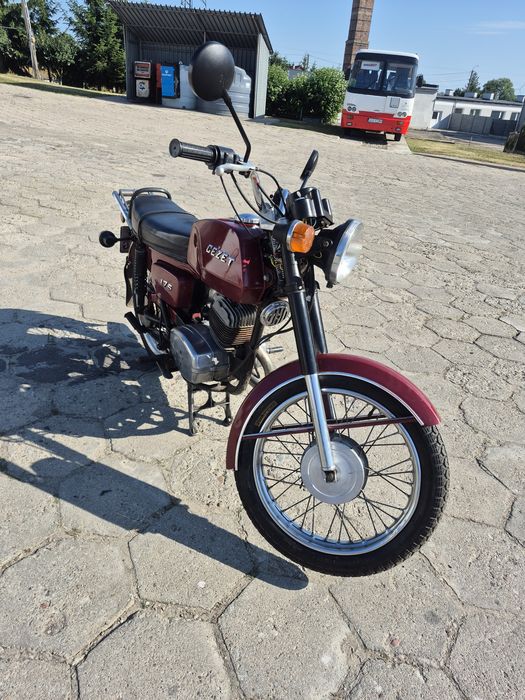 Motocykl Cz 175 1986r.