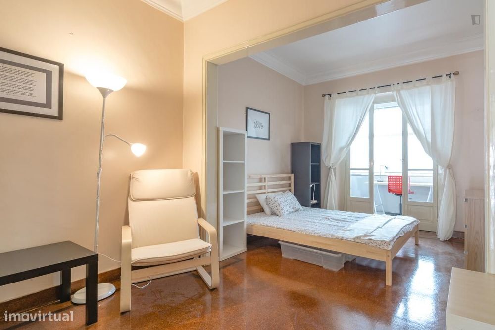 Quarto - localizado em Saldanha Lisbon