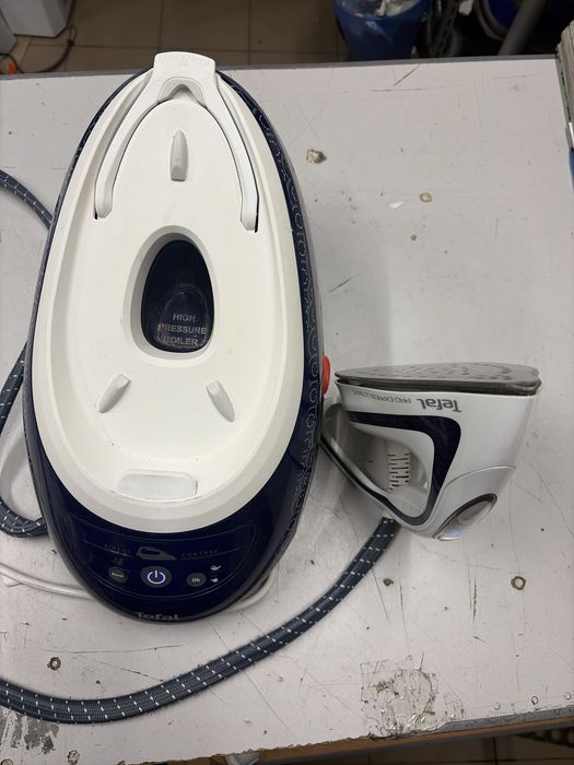 Праска з парогенератором Tefal Pro Express Ultimate Care GV 9580 (GV9580E0)