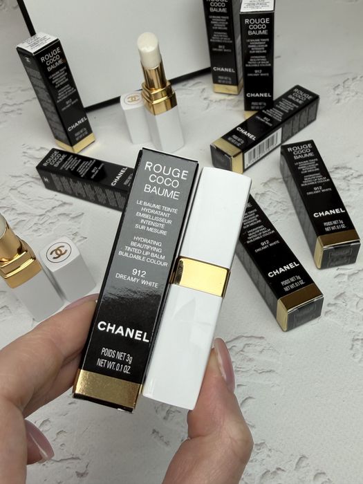 Бальзам для губ Chanel Rouge Coco Baume 912 Dreamy White