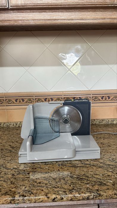 Fiambreira/Máquina de Fatiar KRUPS