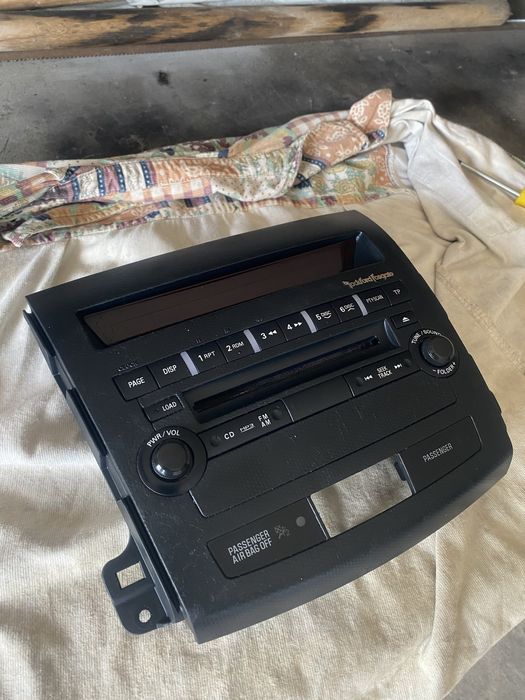 Панель магнітоли Оutlender XL