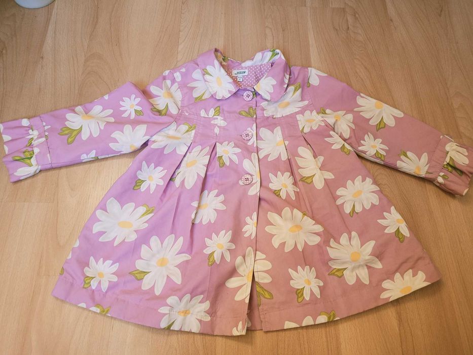 Kurtka Płaszczyk rozkloszowany różowy kwiaty 4/5 lat 104/110