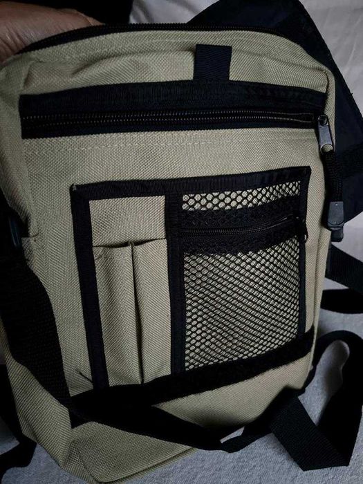 Bolsa tira-colo unissexo