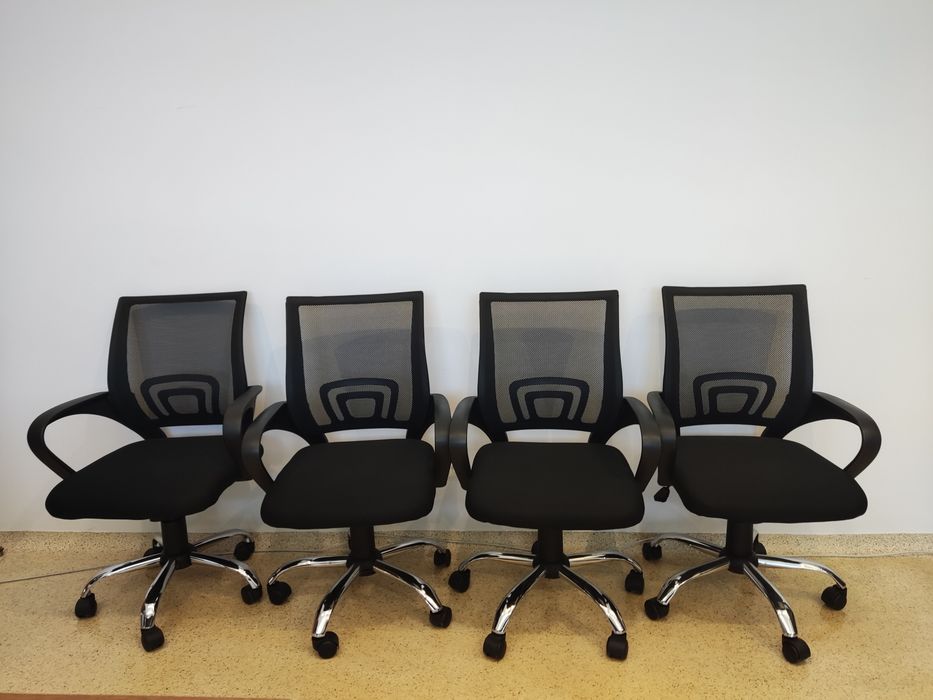 Conjunto de 4 cadeiras de Escritório