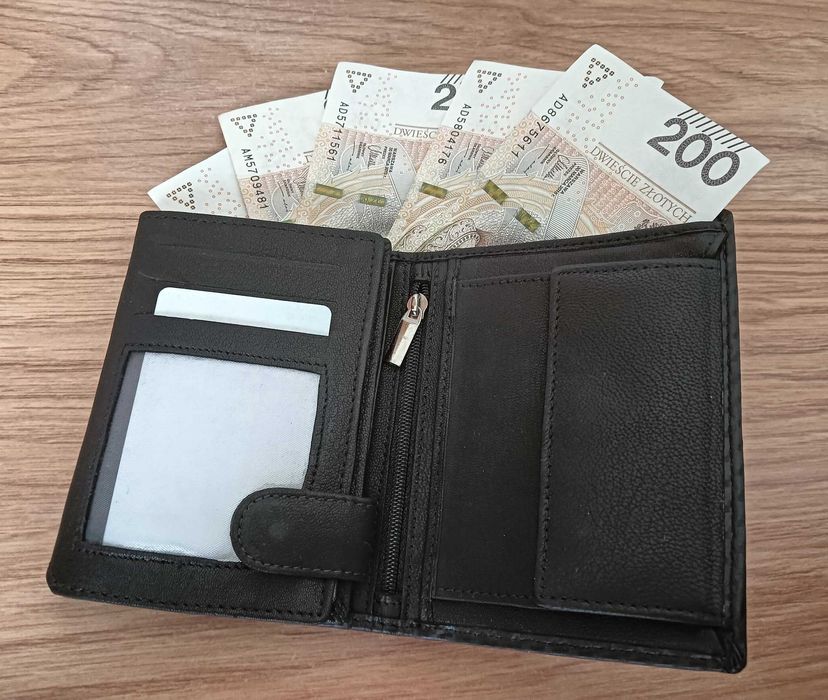 Nowoczesny portfel męski Rovicky ze skóry naturalnej+brelok, pudełko.