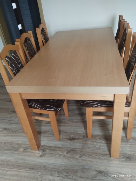 Oferuję solidny stoł