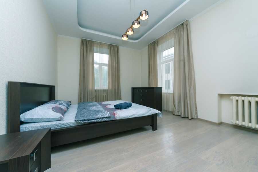 Подобово 2к апартаменти, Хрещатик, 17. м. Хрещатик