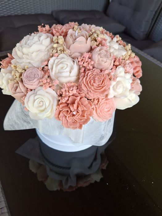 Flower Box ze świeczek sojowych – ręcznie robione na zamówienie