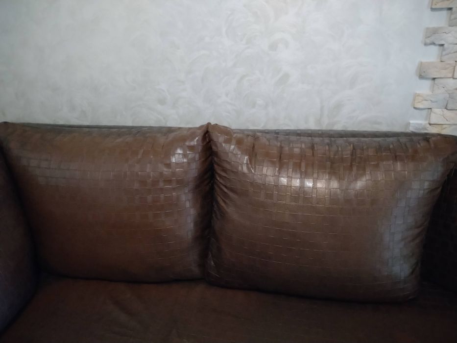 Продаю кутовий диван