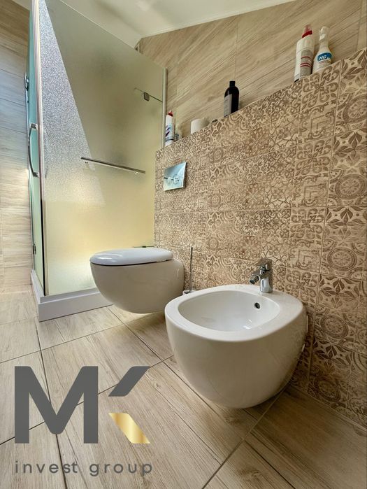 Будинок з ремонтом , басейном та банею. Лісова Буча. Продаж без %