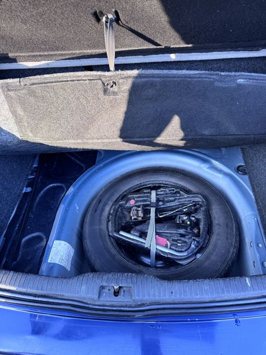 Volkswagen Golf. 4