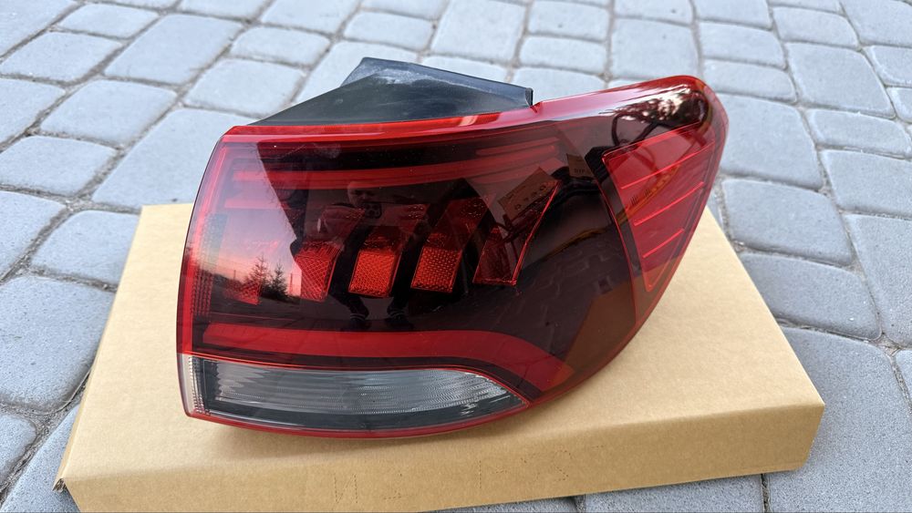 Lampa led prawy tył KIA Sorento UM