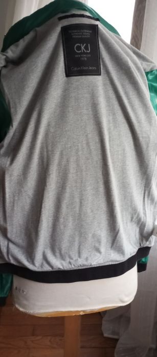 Blusão Calvin Klein original