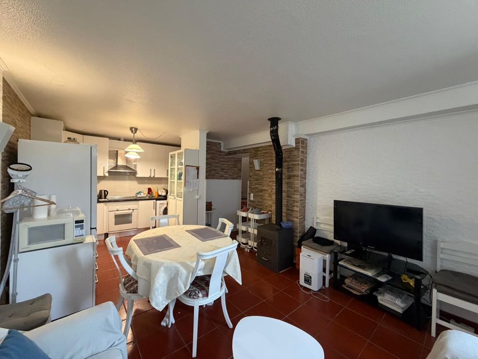 Arrenda-se quarto Estoril/Cascais