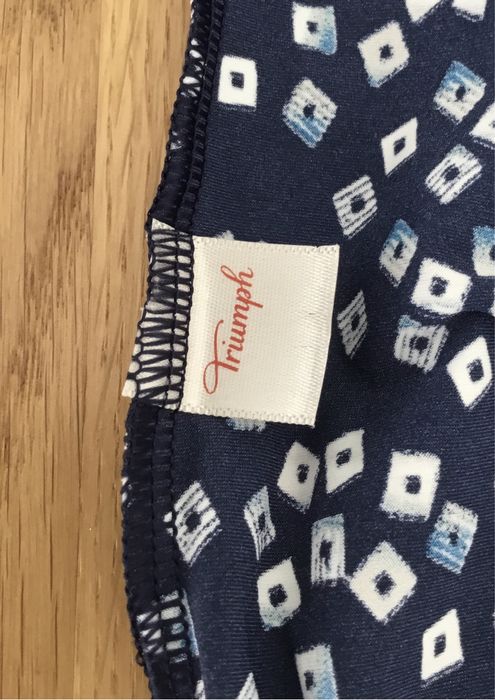 Triumph купальник 38B