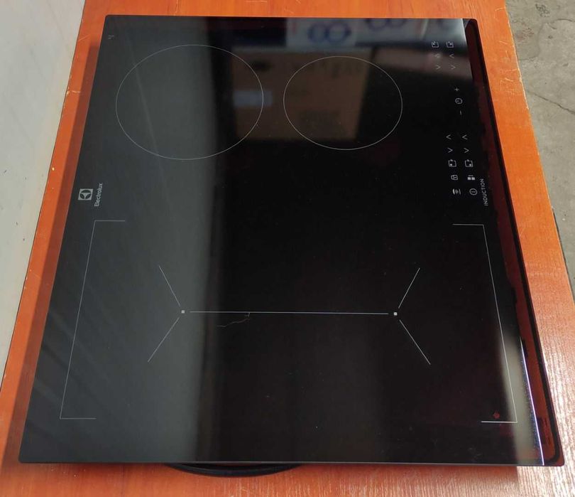 Płyta indukcyjna Electrolux LIV63431BK 60cm Bridge Boost OUTLET 28JG40