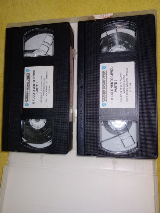 Caixa colecionável VHS "E tudo o tempo levou"