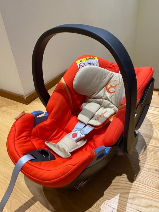 Fotelik samochodowy - nosidełko  Cybex Aton 5 wraz z baza do izofix