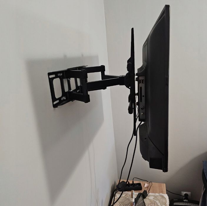 Solidny obrotowy uchwyt do telewizora wieszak tv max 70 cali do 55kg