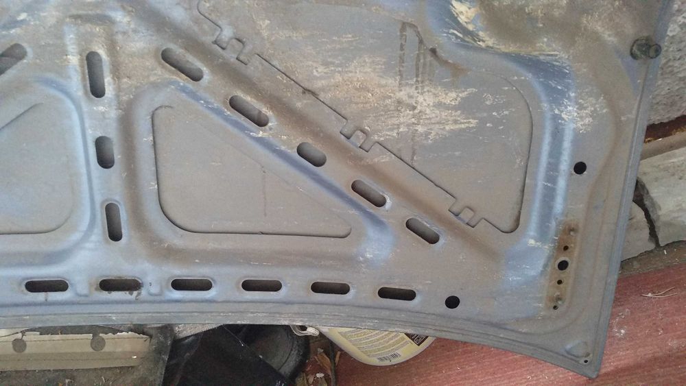 мазда 626 84г крышка багажника продам