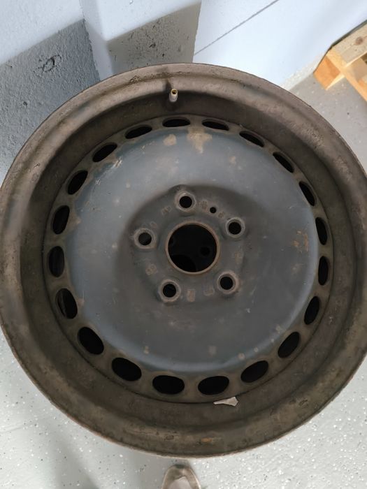 Felgi stalowe 15" volkswagen audi passat B5