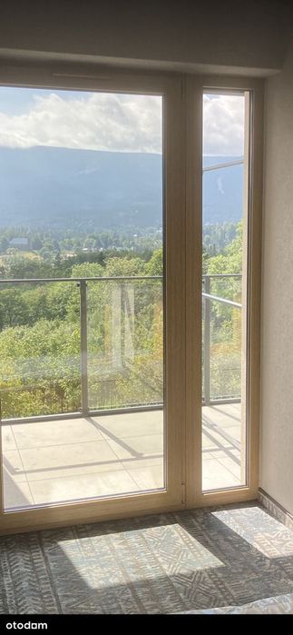 Nowoczesny apartament z widokiem na góry pod klucz